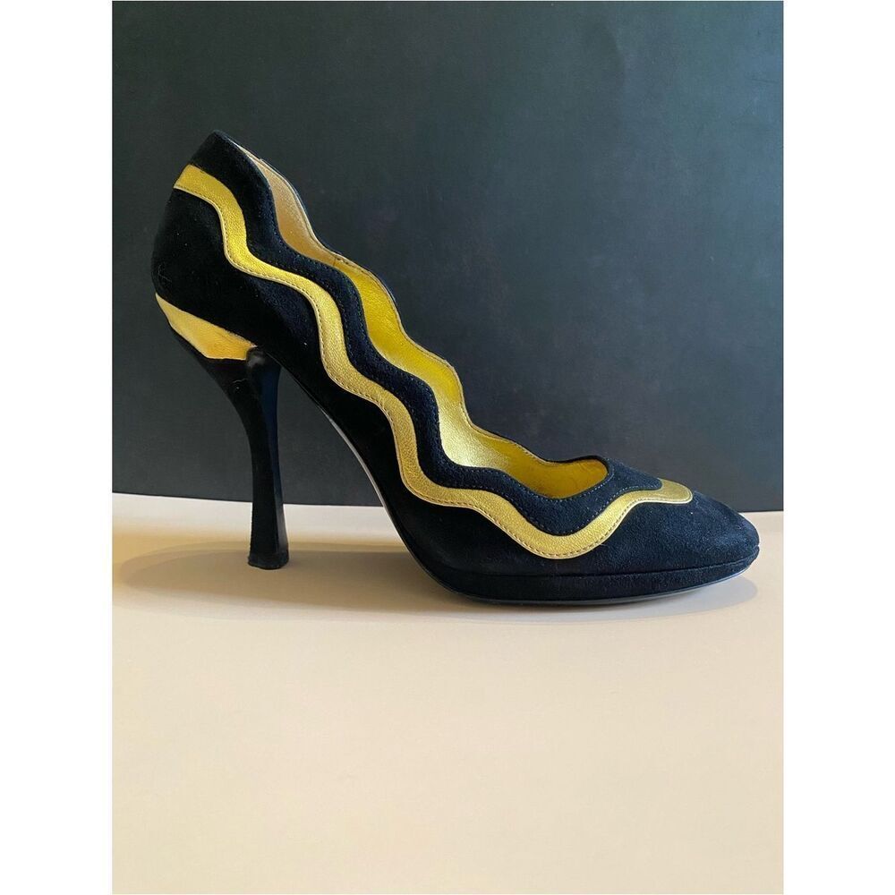 Prada 2008 Black and Gold Scalloped Wavy Heel w Box. Authentic - Picture 11 of 17